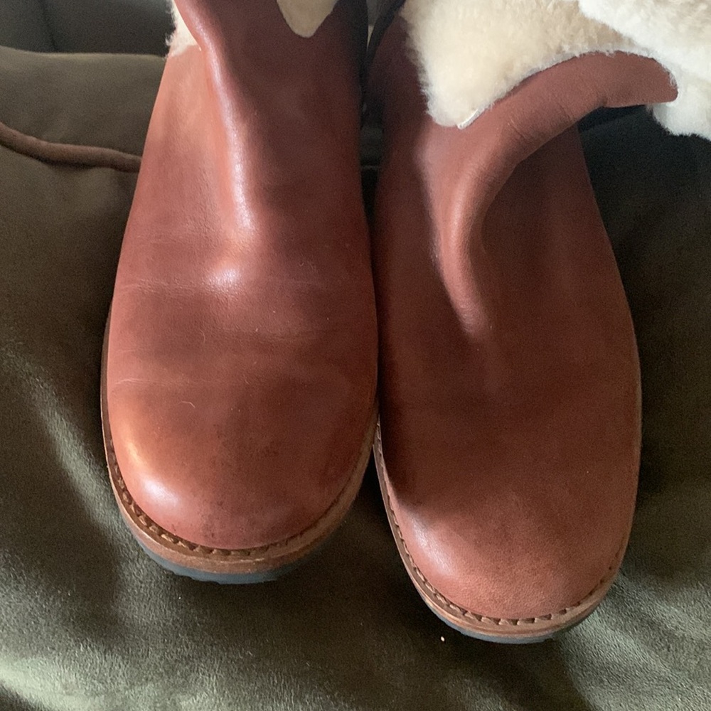 Uggs Boots - image 4
